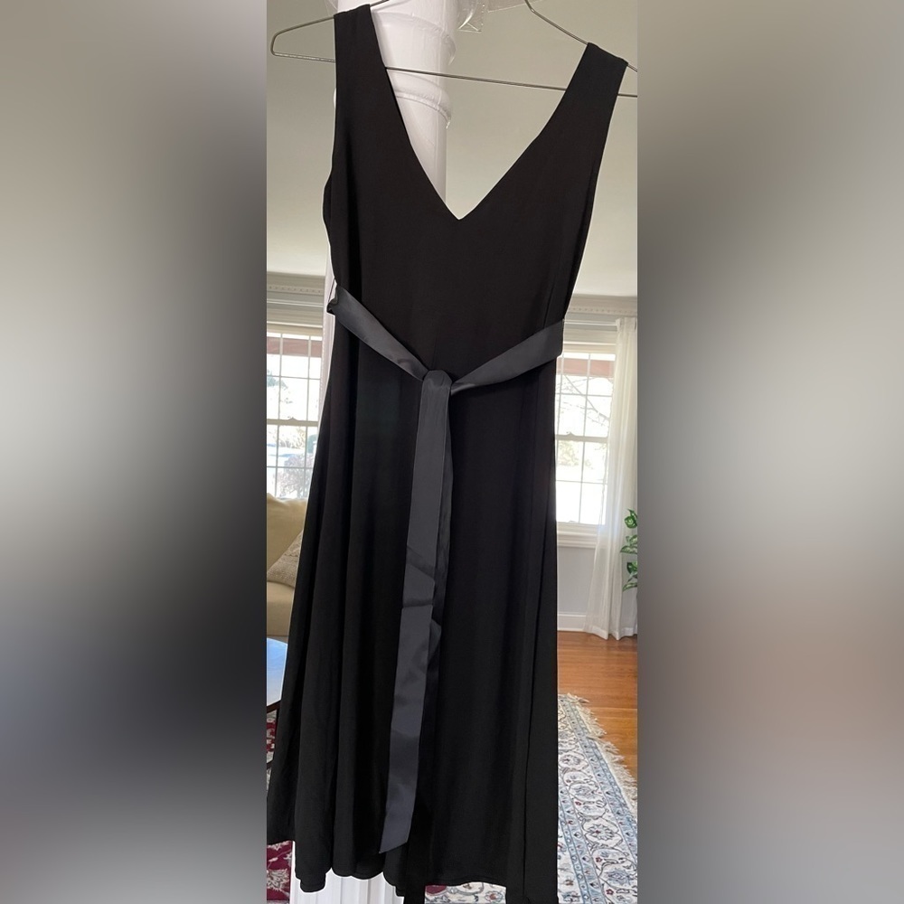 Scarlett Nite women. Black Cocktail, party dress. Aline , sleeveless, V neck - Picture 2 of 5